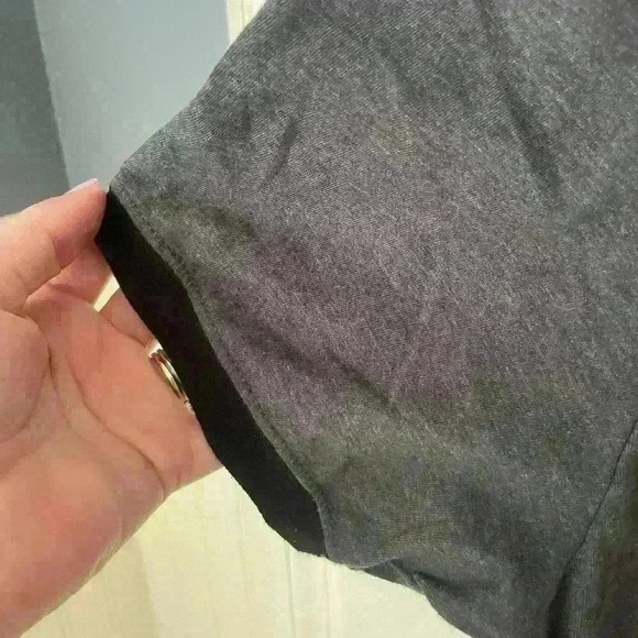 Disney Parks Mickey Mouse T Shirt Adult Large Faded Classic Logo Gray Black - Picture 3 of 5